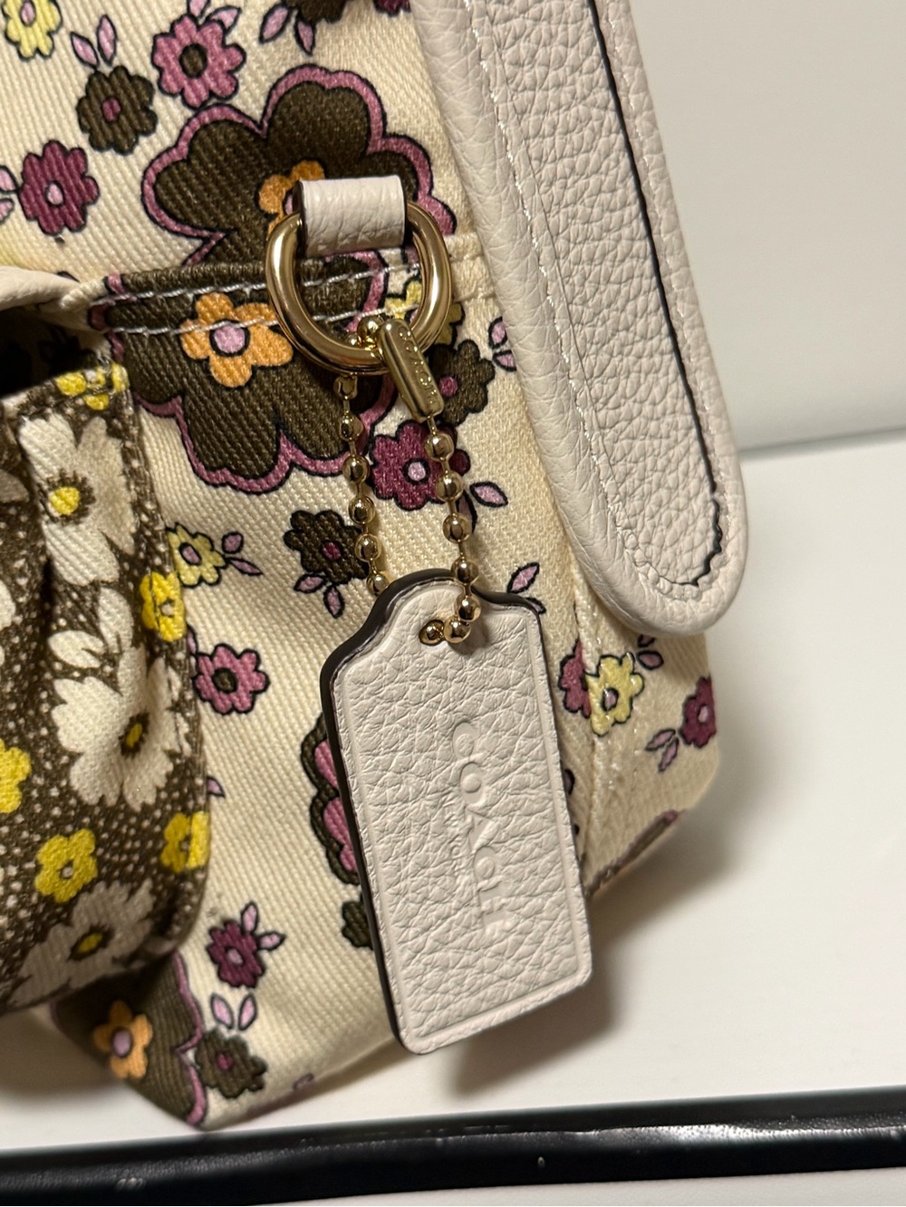 Coach Cargo Floral Bag With Floral Print - Turnlock Cargo - Picture 5 of 5